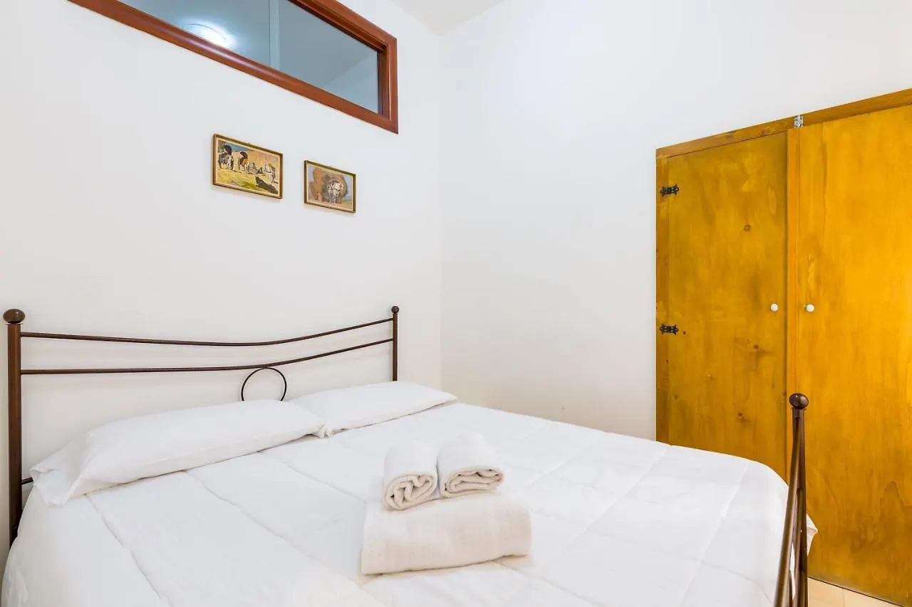 Apartment Tribunali 194 - Cozy Flat In Center Naples Italy